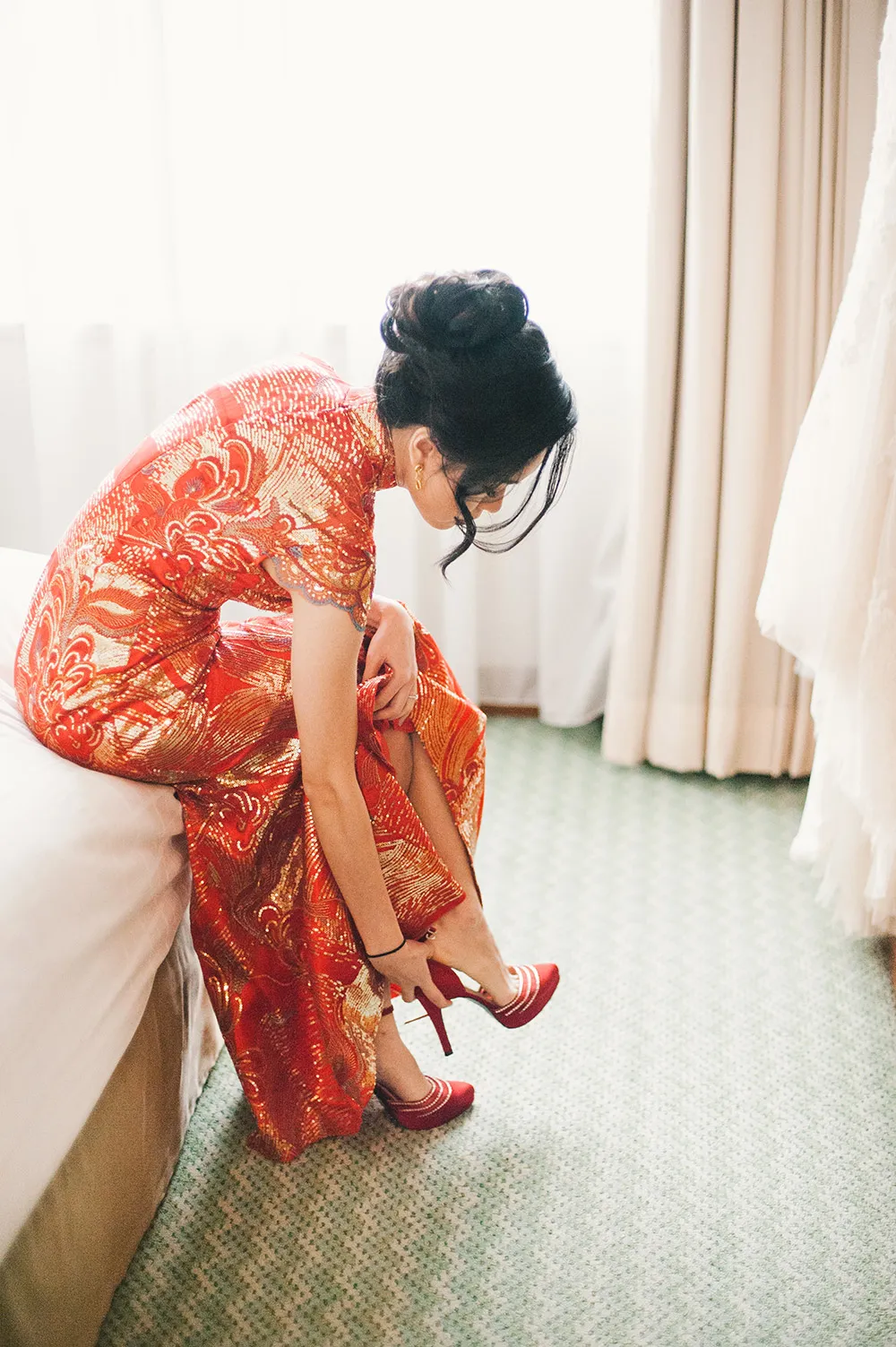 Munkeat Photography. theweddingnotebook.com