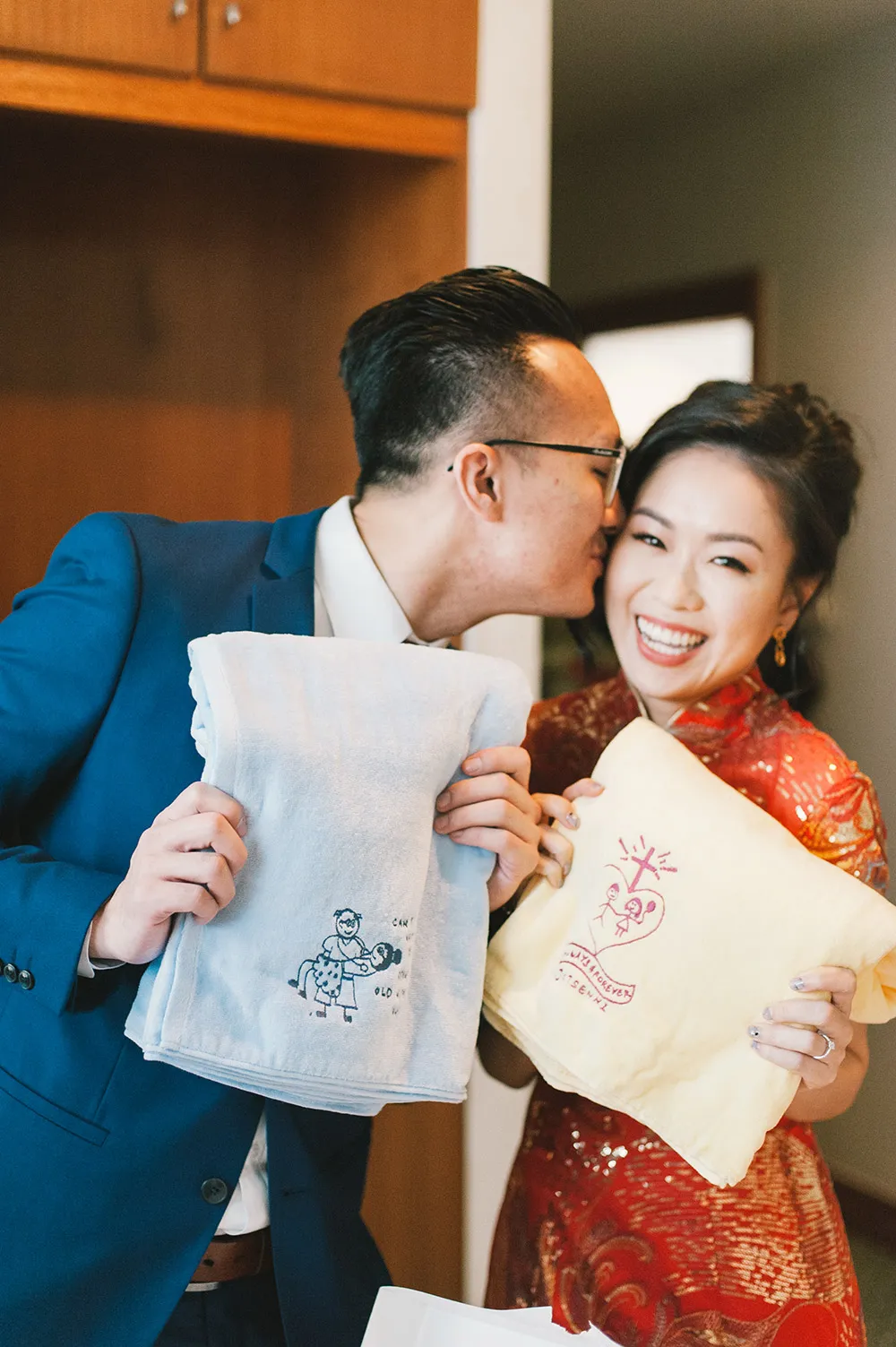 Munkeat Photography. theweddingnotebook.com