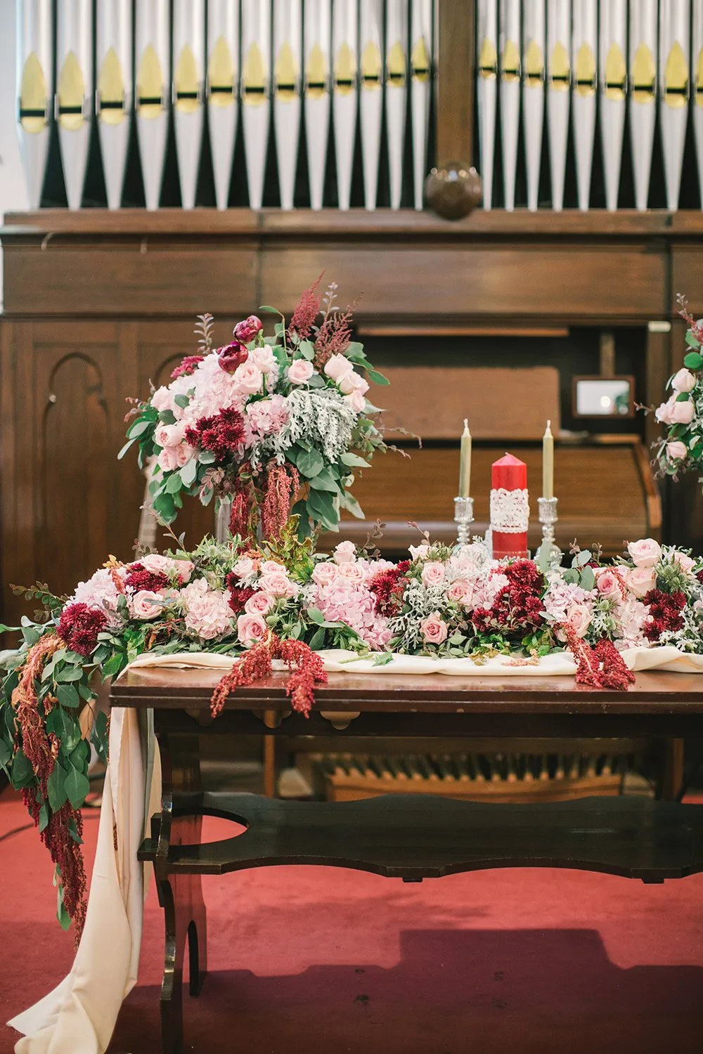 Munkeat Photography. theweddingnotebook.com