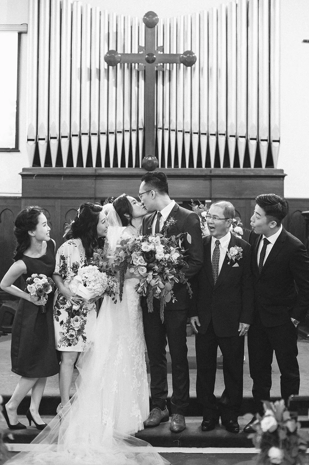 Munkeat Photography. theweddingnotebook.com