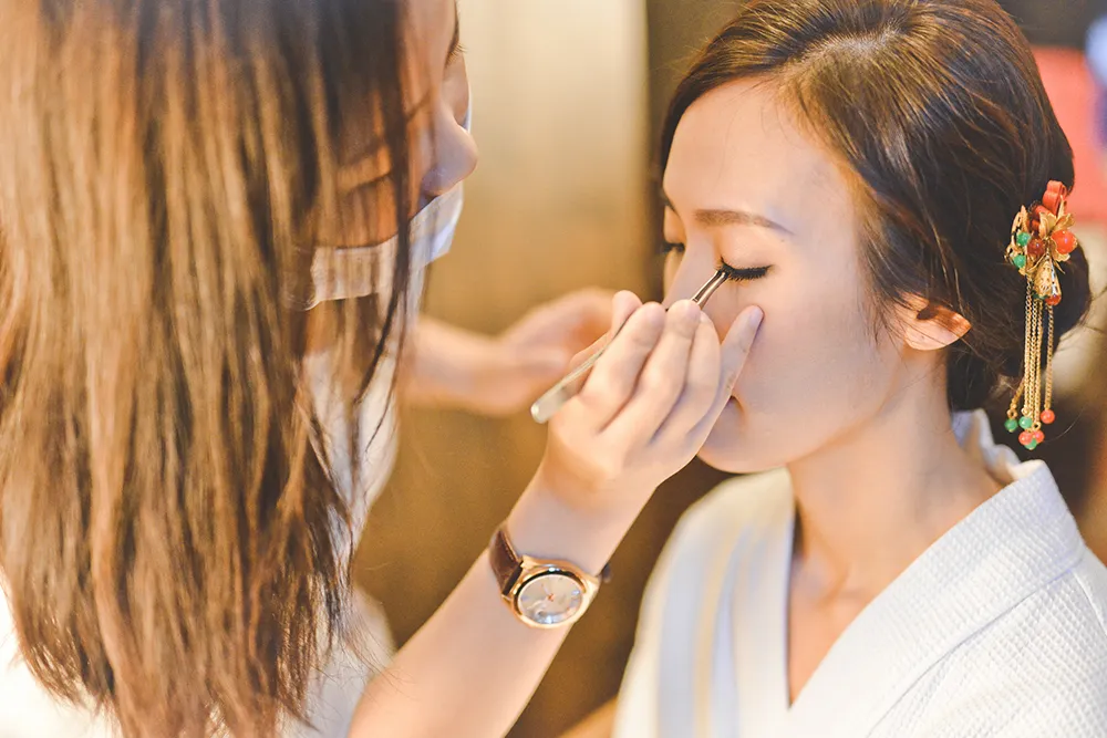 Photo by Andrew Yep Photographie. theweddingnotebook.com