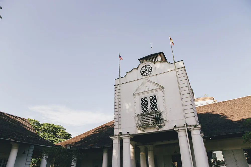 Photo by Bespoke Photographics. theweddingnotebook.com