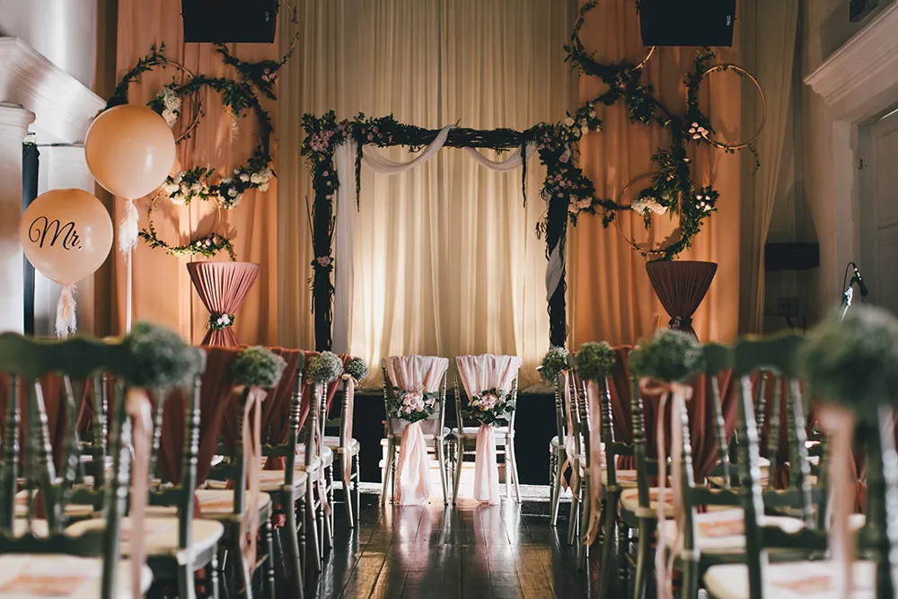 Photo by Bespoke Photographics. theweddingnotebook.com