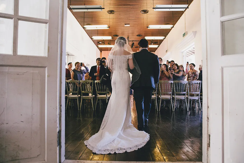 Photo by Bespoke Photographics. theweddingnotebook.com