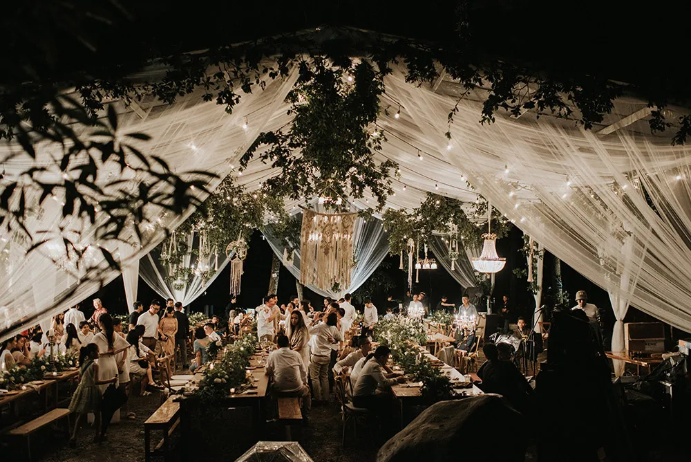 Photo by Iluminen. theweddingnotebook.com