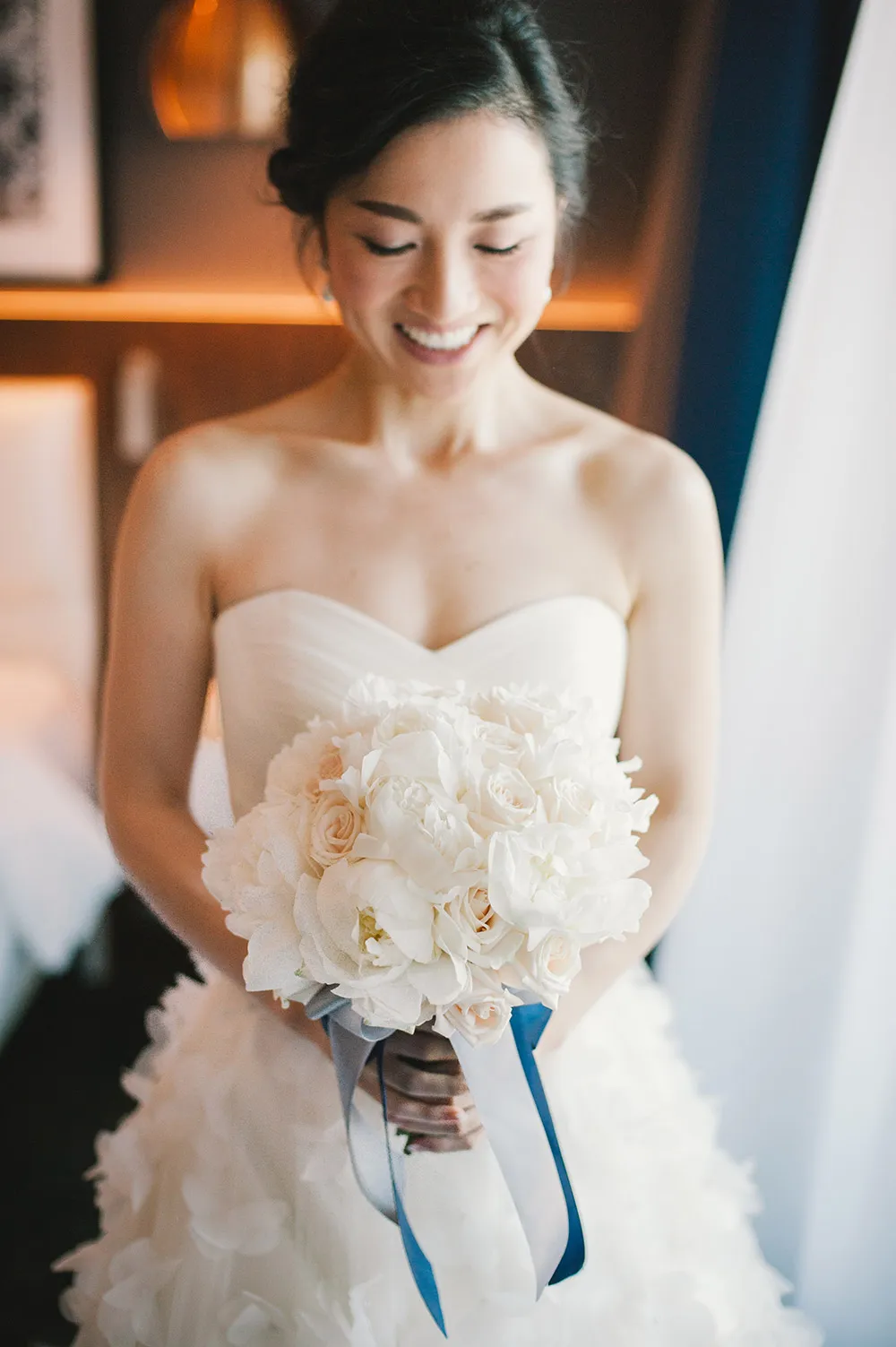 Photo by Munkeat Photography. theweddingnotebook.com