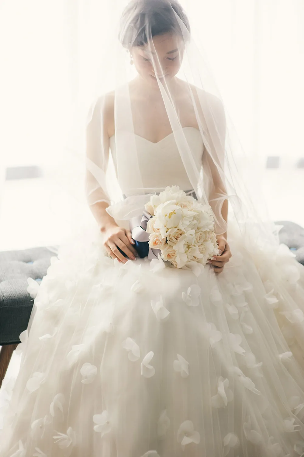 Photo by Munkeat Photography. theweddingnotebook.com