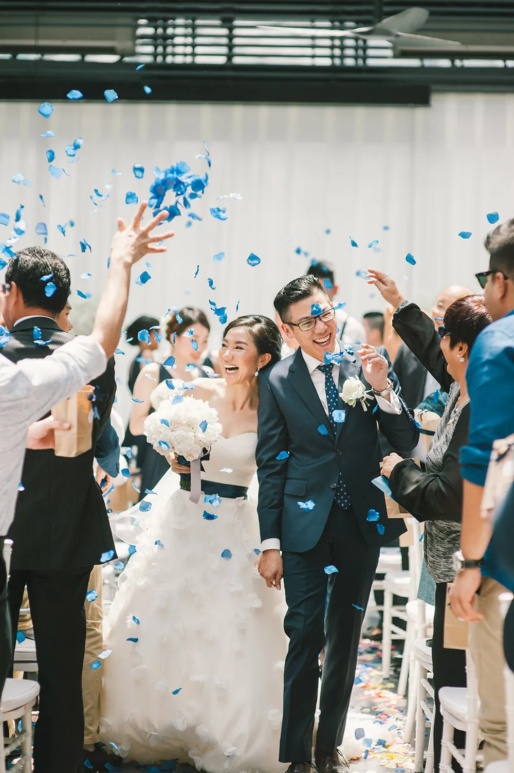 Photo by Munkeat Photography. theweddingnotebook.com