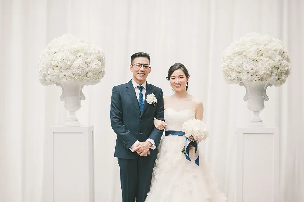 Photo by Munkeat Photography. theweddingnotebook.com