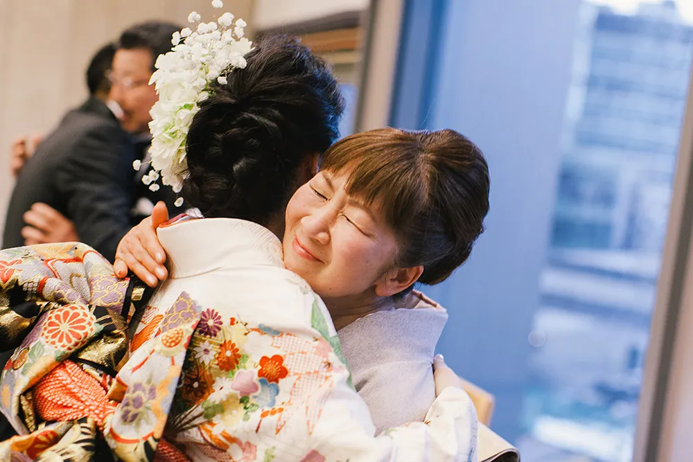 Photo by Munkeat Photography. theweddingnotebook.com