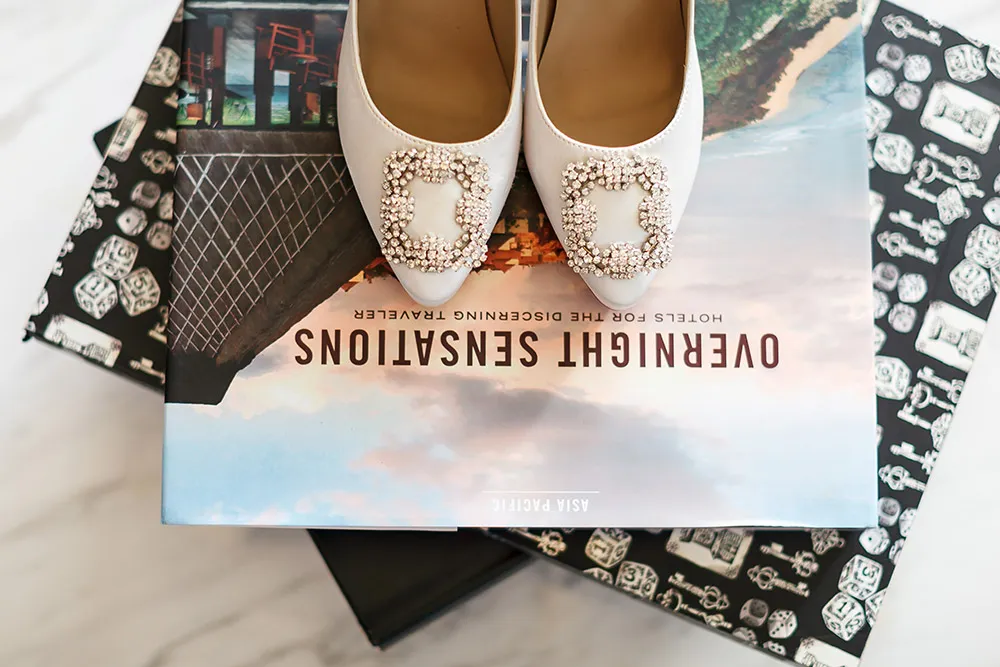 Bridal shoes by Manolo Blahnik. Wefreeze Photography. theweddingnotebook.com