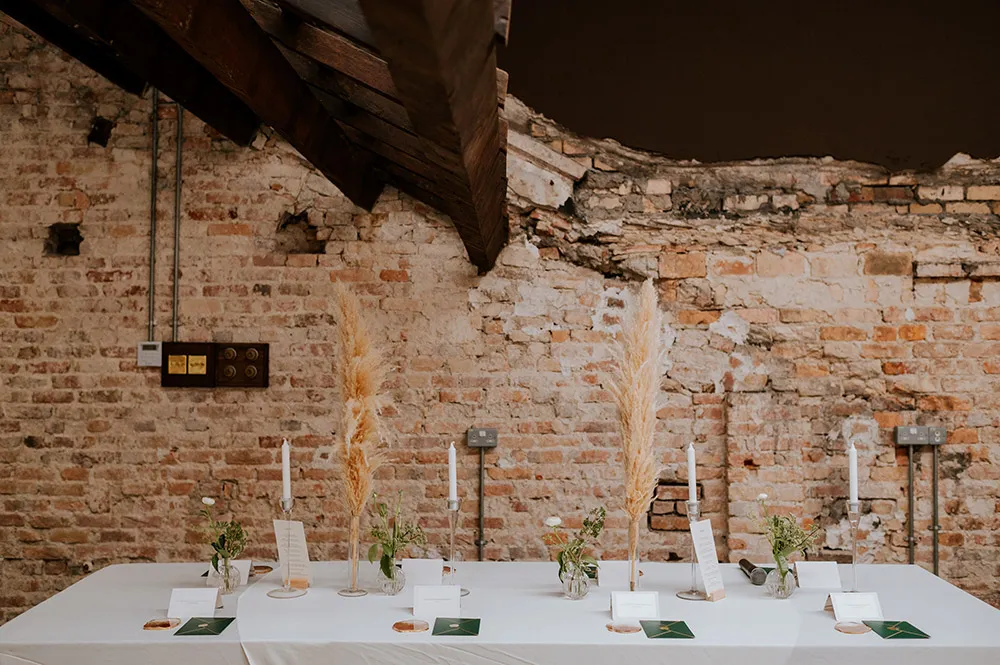 TRBAN Photography. theweddingnotebook.com