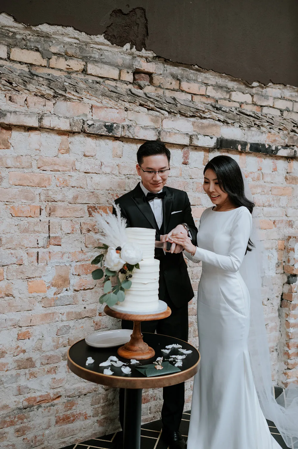 TRBAN Photography. theweddingnotebook.com