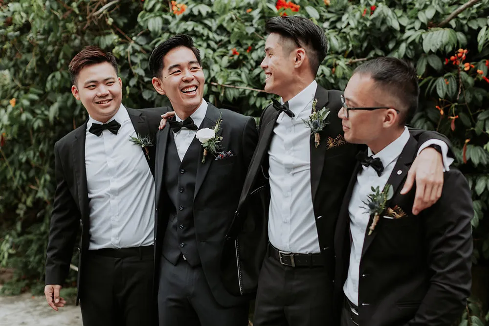 Photo by MunKeat Photography. theweddingnotebook.com