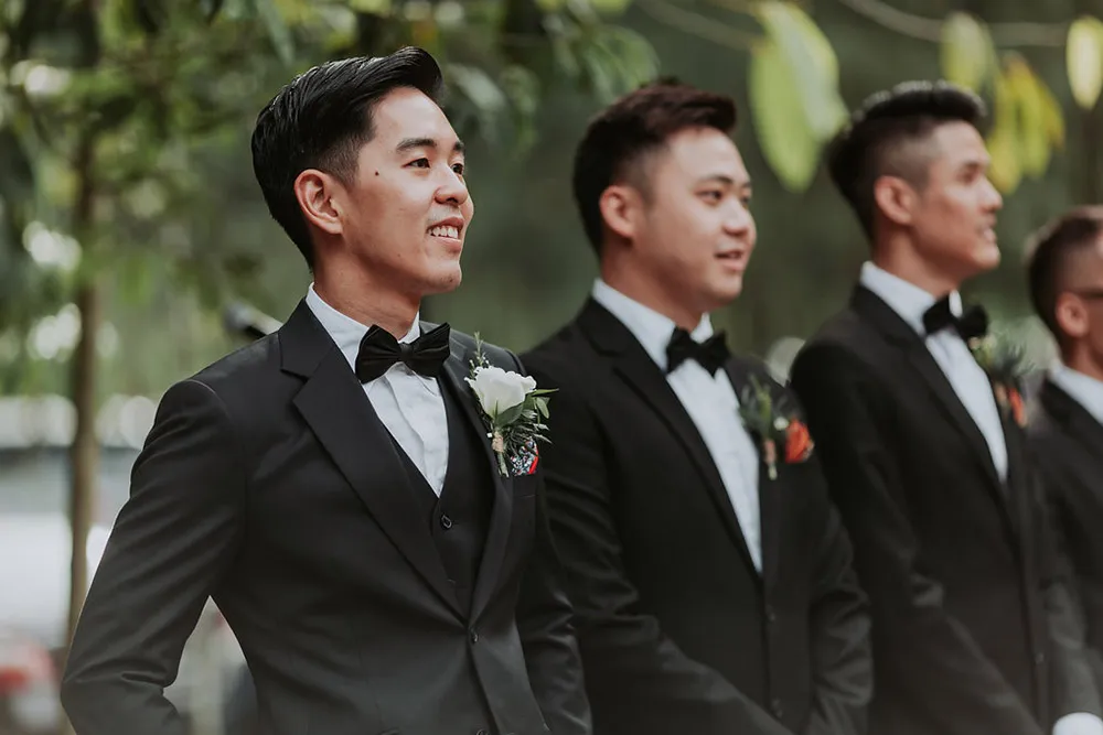 Photo by MunKeat Photography. theweddingnotebook.com