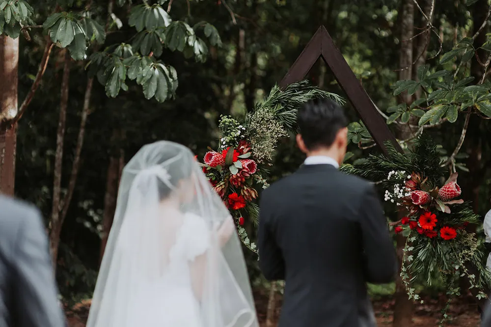 Photo by MunKeat Photography. theweddingnotebook.com