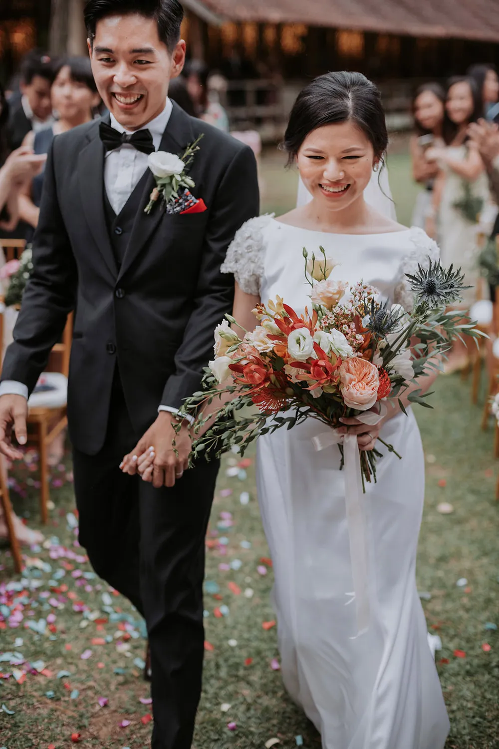 Photo by MunKeat Photography. theweddingnotebook.com