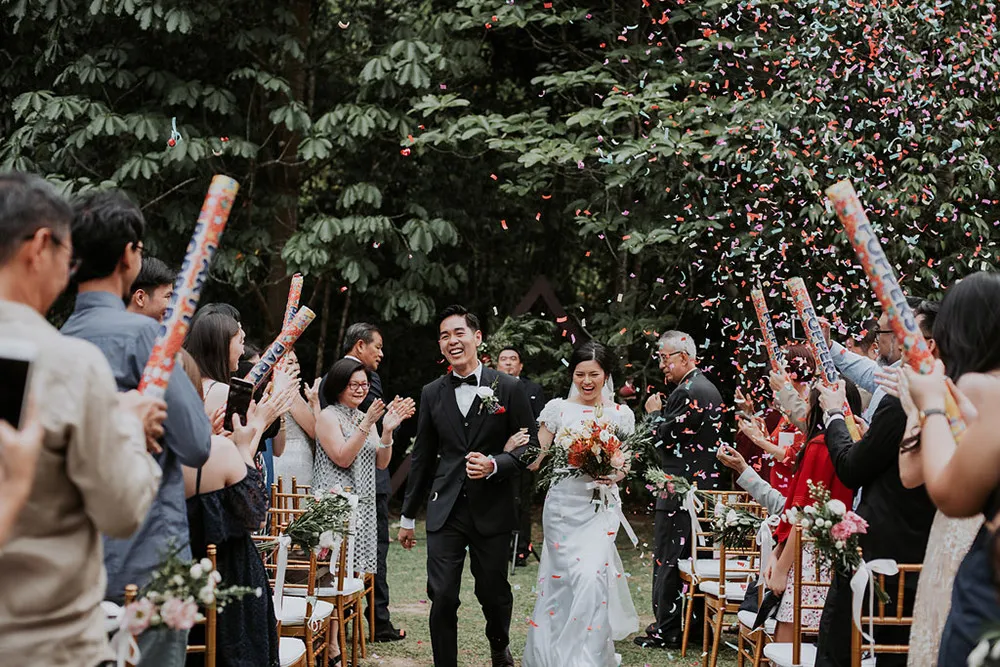 Photo by MunKeat Photography. theweddingnotebook.com