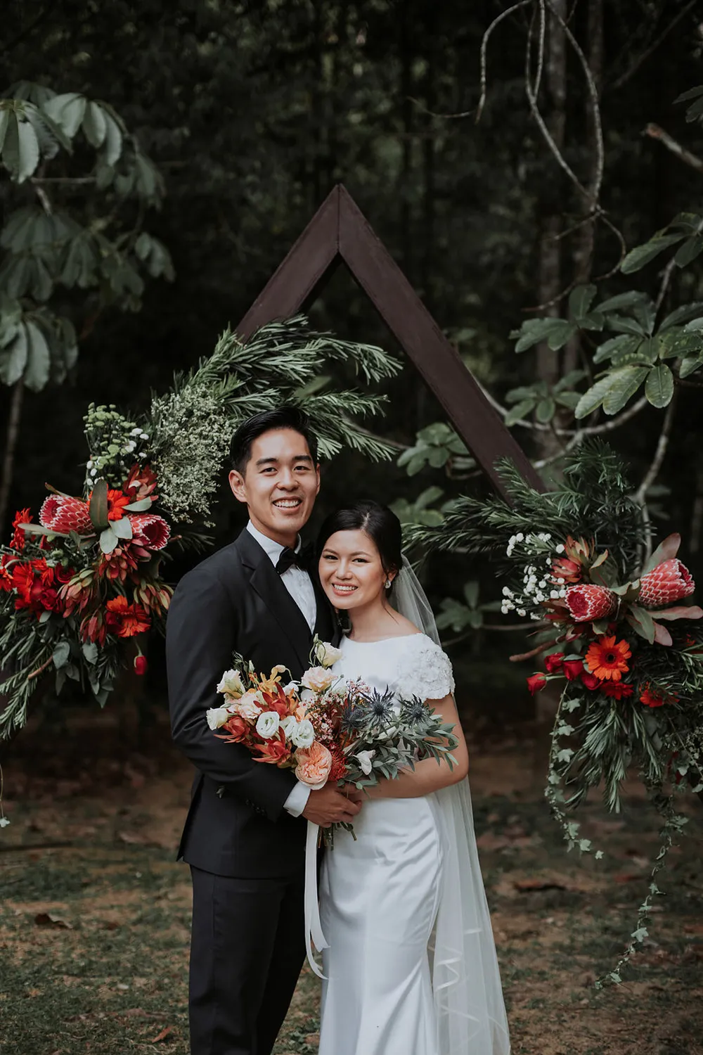 Photo by MunKeat Photography. theweddingnotebook.com