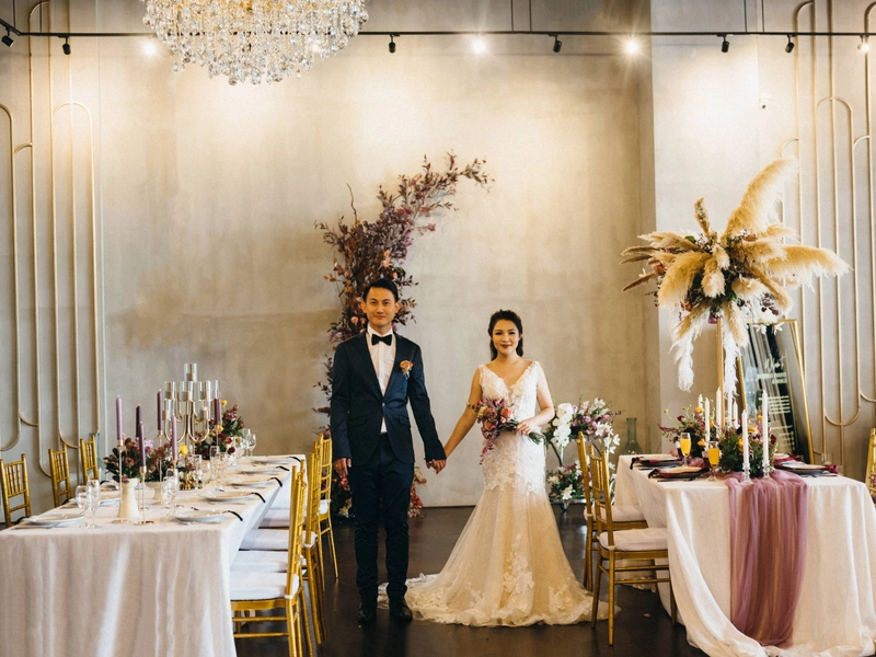 A Wedding Styled Shoot With a Rustic Autumn Theme