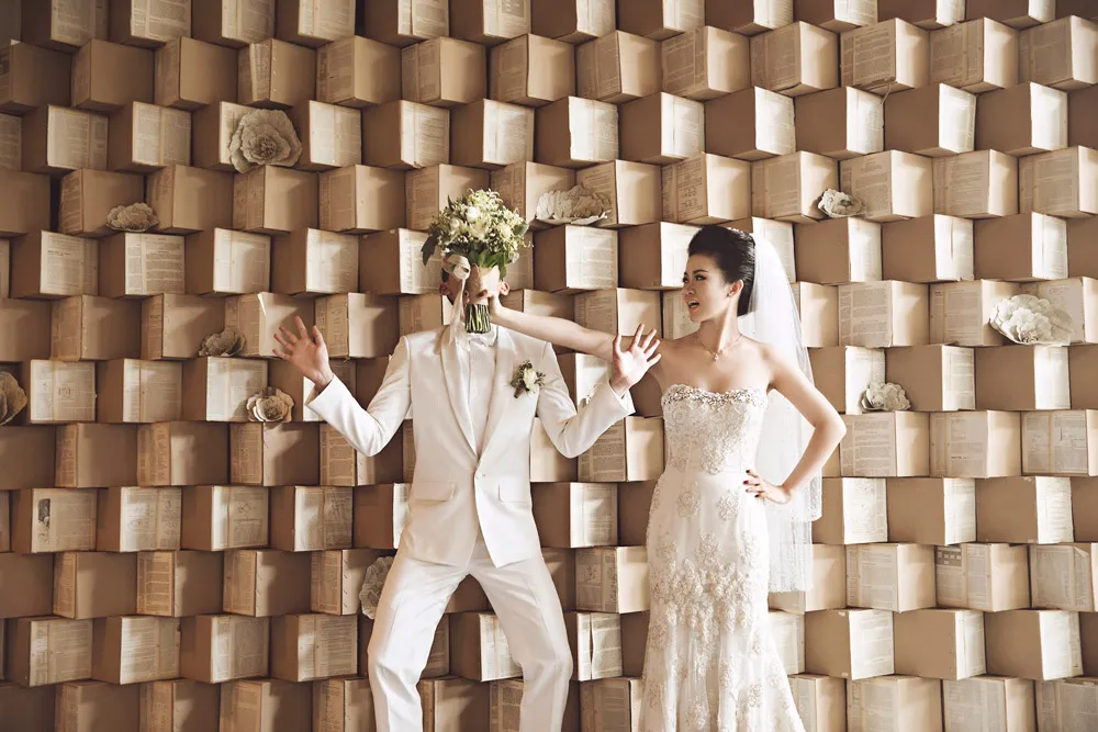 Interesting wedding backdrop. Photo by Axioo. theweddingnotebook.com