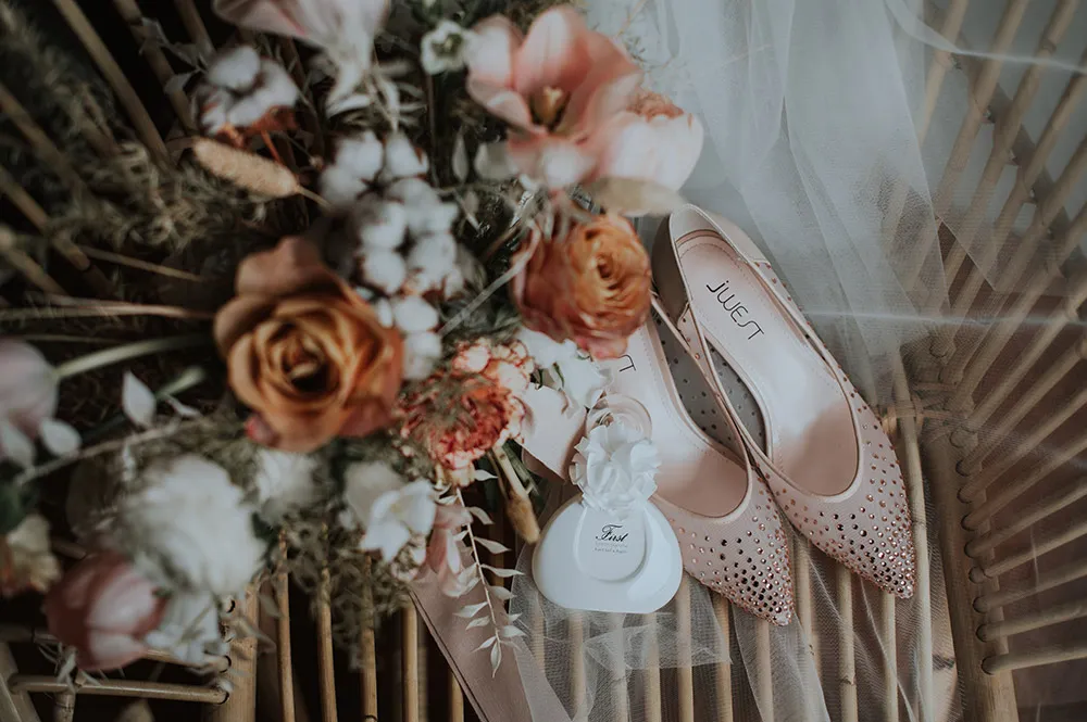 Zach Chin Photography. theweddingnotebook.com