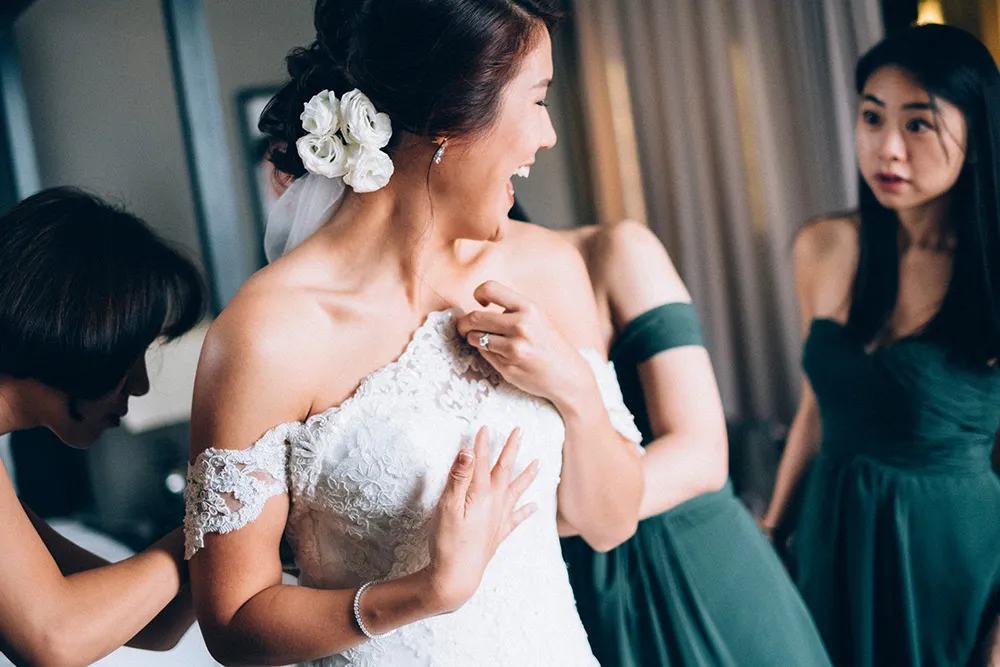 Photo by Trees On the Moon. theweddingnotebook.com