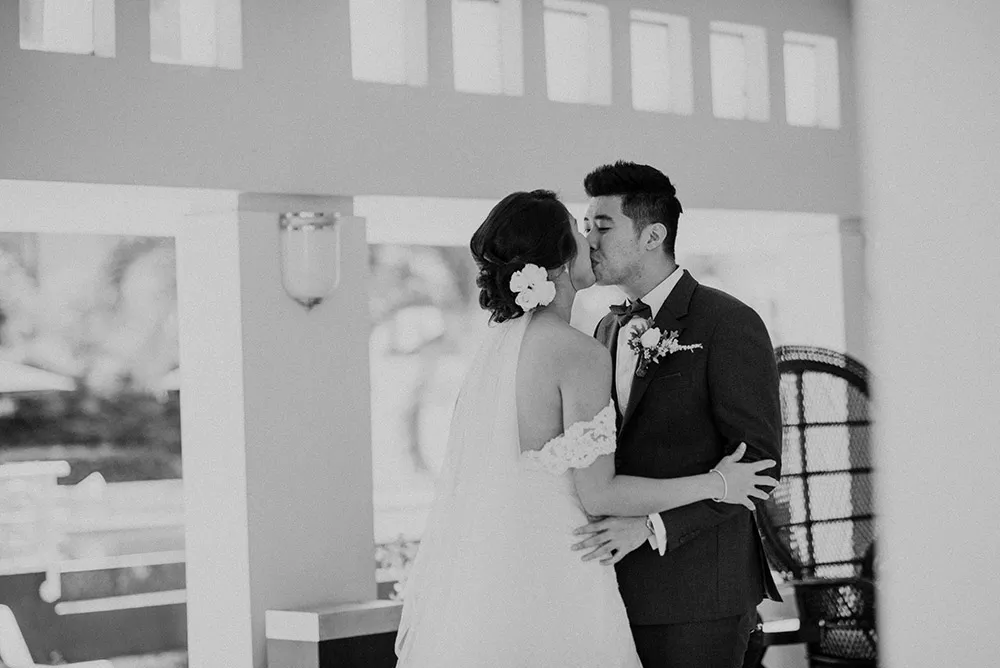 Photo by Trees On the Moon. theweddingnotebook.com