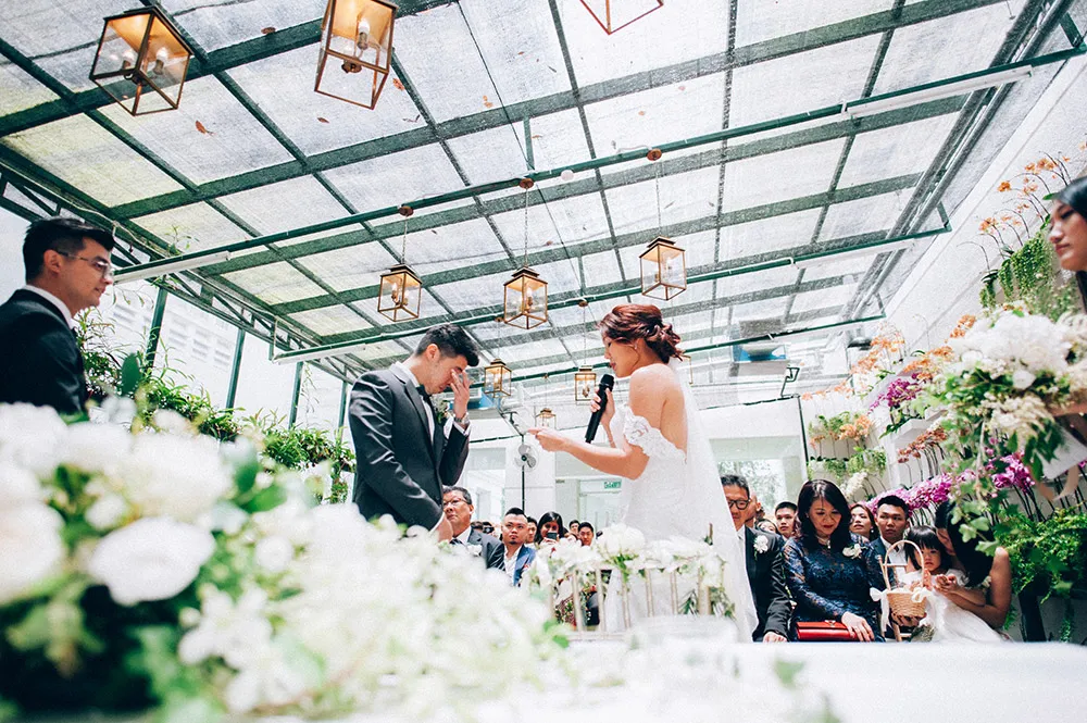 Photo by Trees On the Moon. theweddingnotebook.com