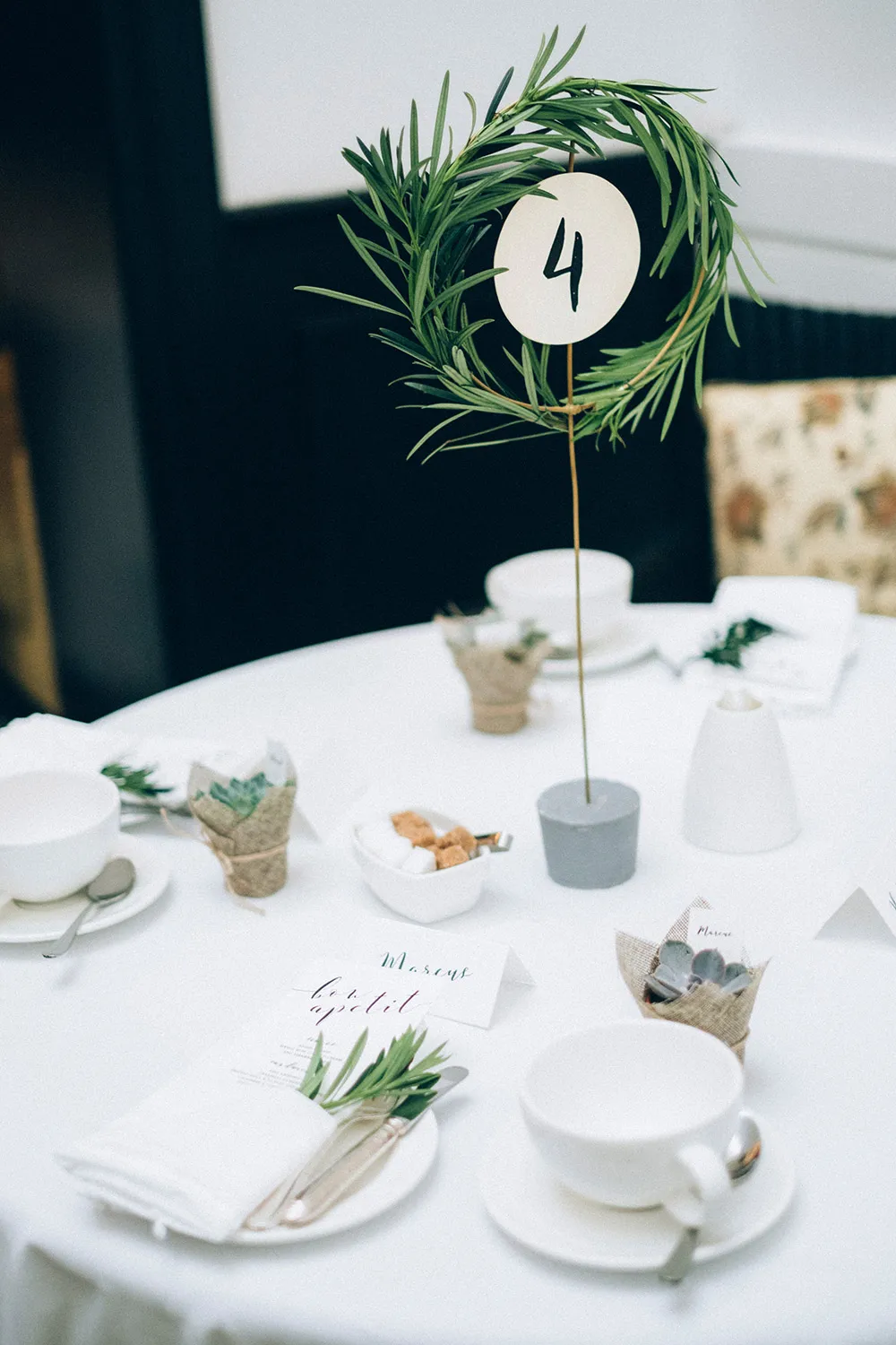 Photo by Trees On the Moon. theweddingnotebook.com