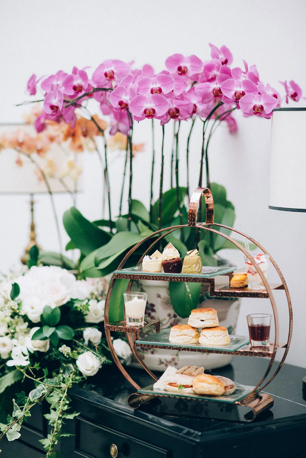 Photo by Trees On the Moon. theweddingnotebook.com