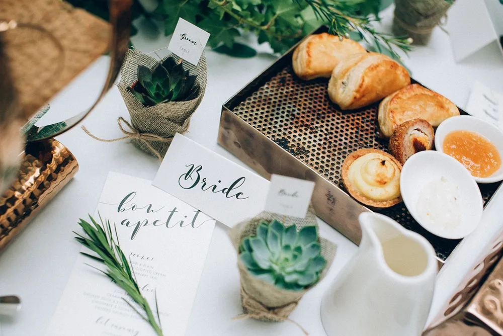 Photo by Trees On the Moon. theweddingnotebook.com