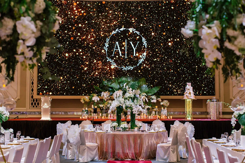 Photo by Louis Gan of Munkeat Studio. theweddingnotebook.com