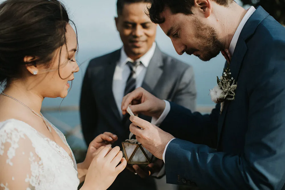 Photo by Iluminen. theweddingnotebook.com