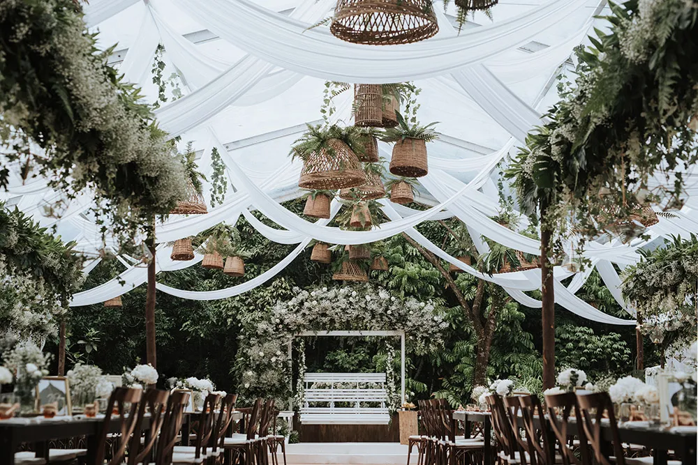 Photo by Jasmine. A Photography. theweddingnotebook.com