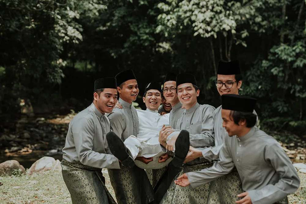 Photo by Jasmine. A Photography. theweddingnotebook.com