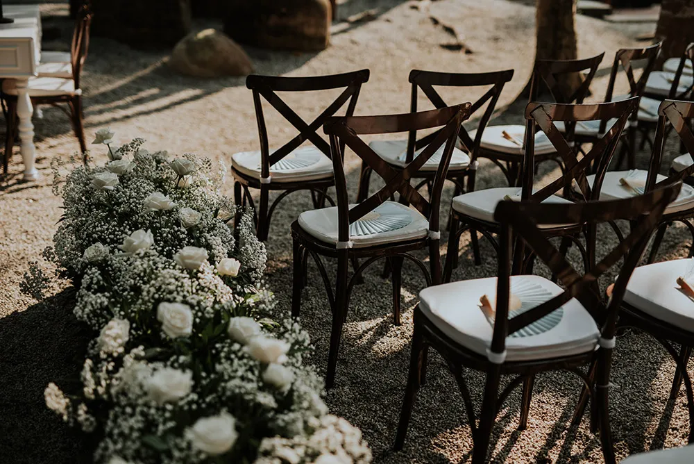 Photo by Jasmine. A Photography. theweddingnotebook.com