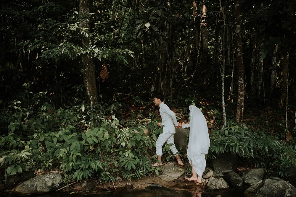 Photo by Jasmine. A Photography. theweddingnotebook.com