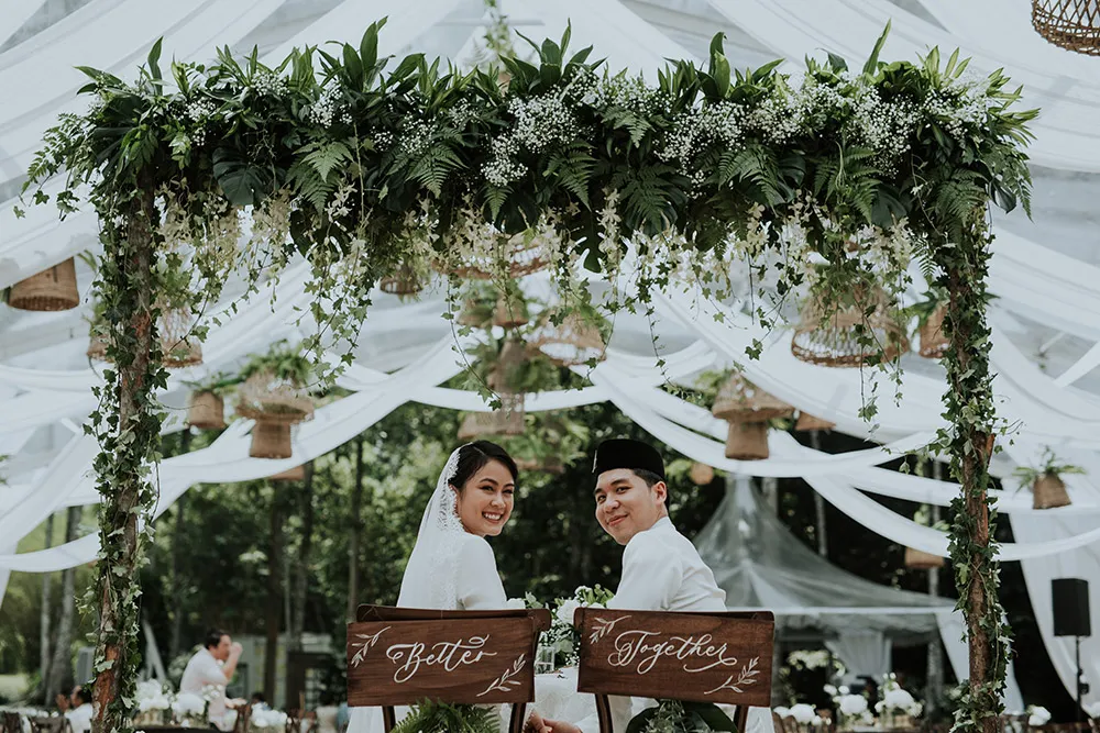 Photo by Jasmine. A Photography. theweddingnotebook.com