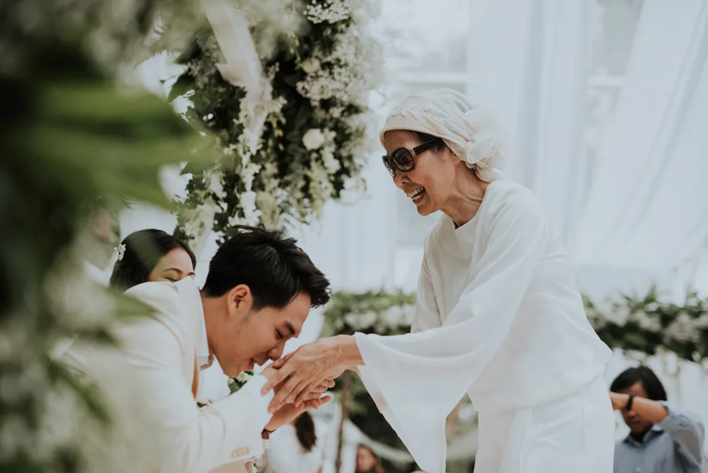 Photo by Jasmine. A Photography. theweddingnotebook.com