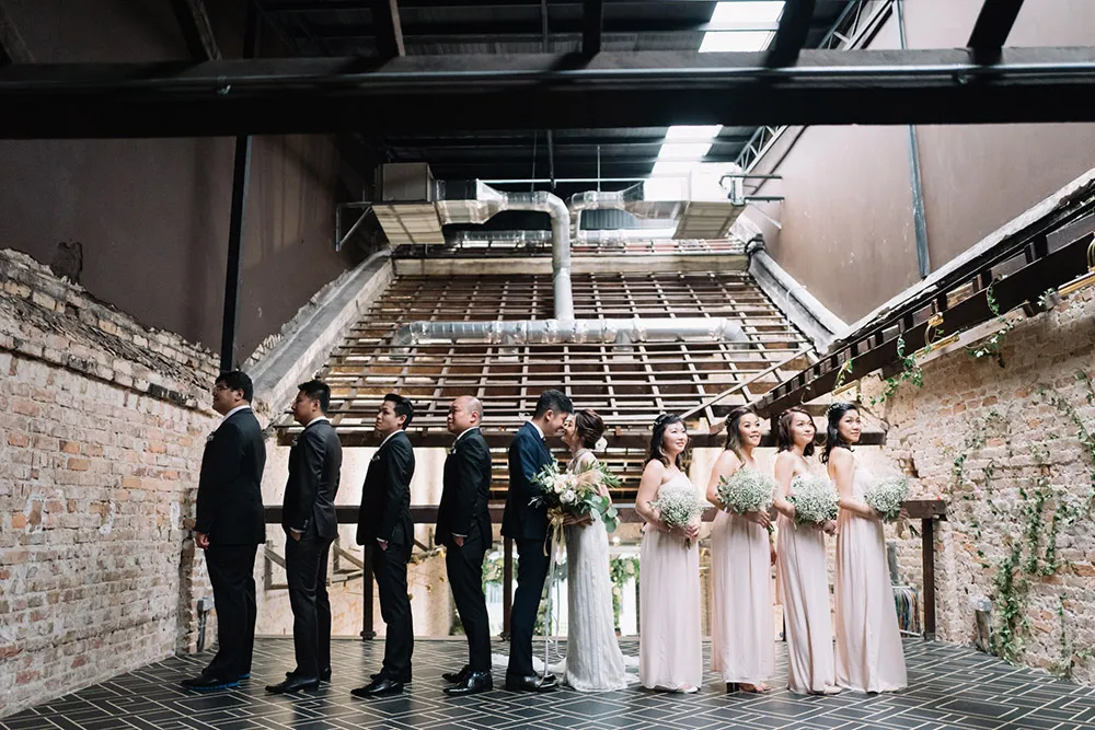 Photo by Andrew Chow of Munkeat Studio. theweddingnotebook.com
