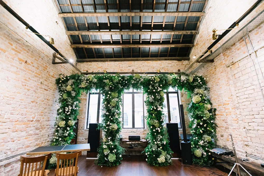 Photo by Andrew Chow of Munkeat Studio. theweddingnotebook.com