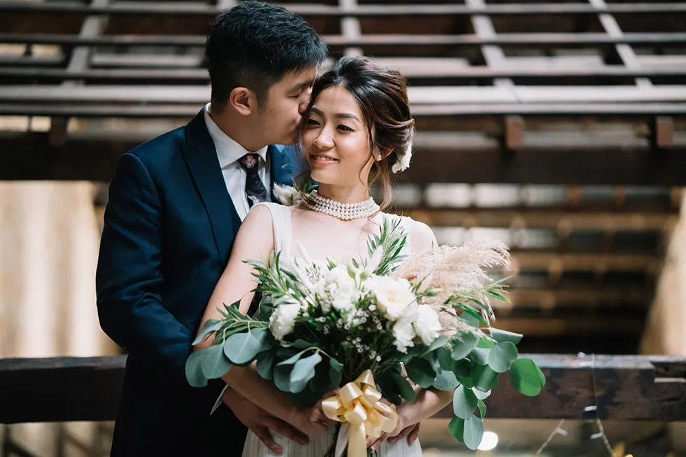 Photo by Andrew Chow of Munkeat Studio. theweddingnotebook.com