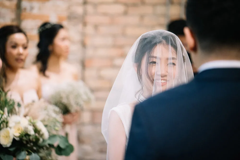 Photo by Andrew Chow of Munkeat Studio. theweddingnotebook.com