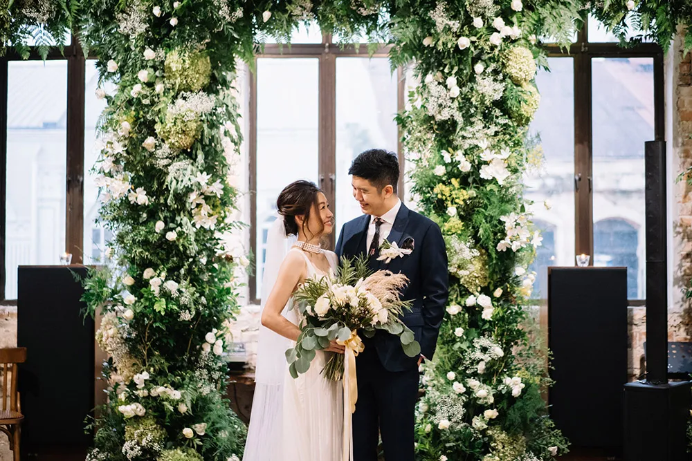 Photo by Andrew Chow of Munkeat Studio. theweddingnotebook.com