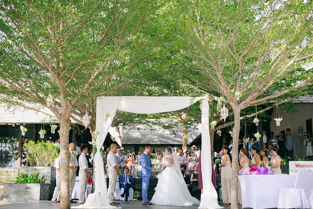 Photo by Jon Low. theweddingnotebook.com