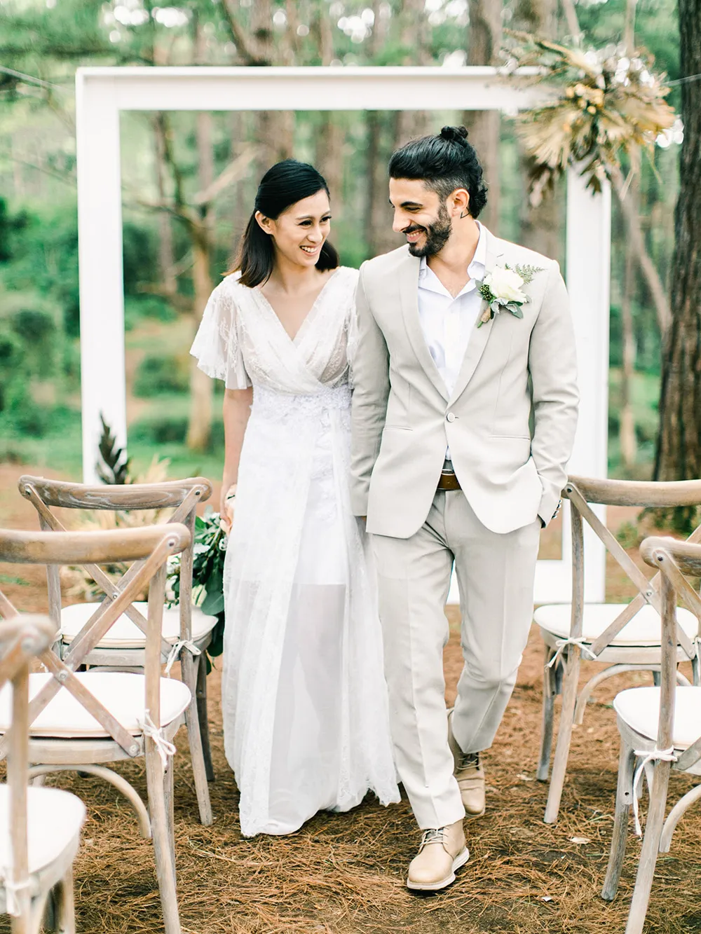 Photo by Helium Hearts. theweddingnotebook.com