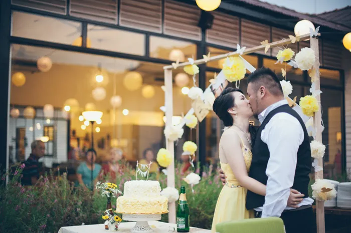 Yellow themed wedding. Photo by Memoir Click Studio. Event Styling by Yean. theweddingnotebook.com