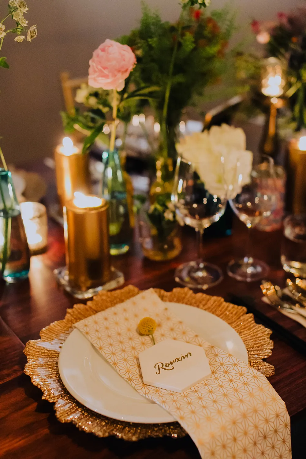 Photography by Louis Loo Photography. Styling by Moments. Flowers by Wishing Tree. theweddingnotebook.com