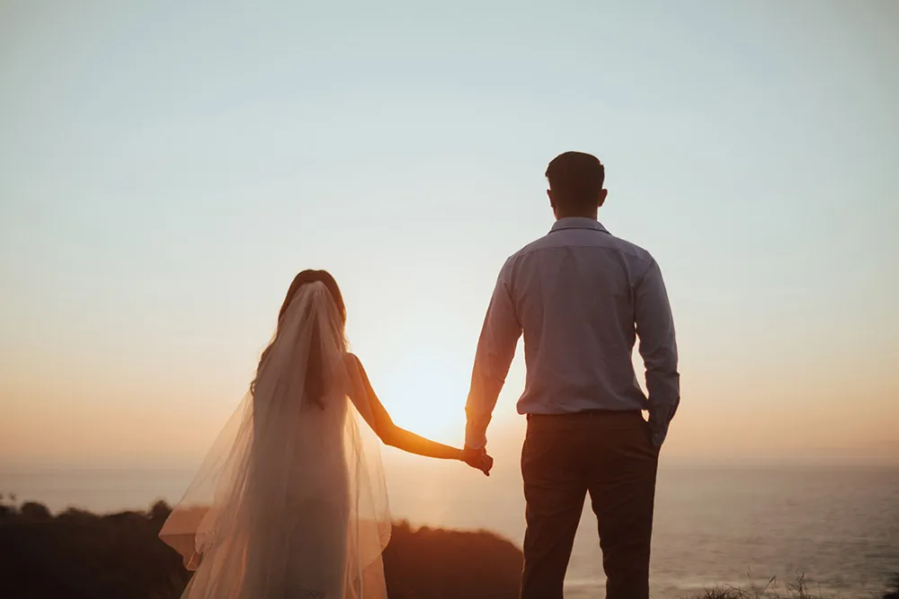 Photo by Fire Wood &amp; Earth. theweddingnotebook.com